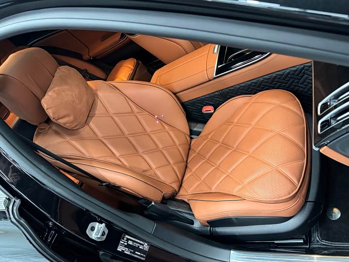 Фото 12 - Mercedes-Benz Maybach S-Class