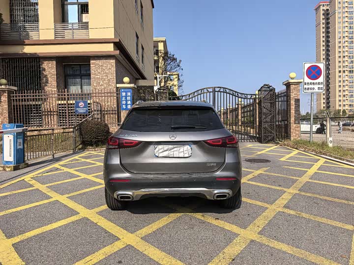 Фото 14 - Mercedes-Benz GLA-Class