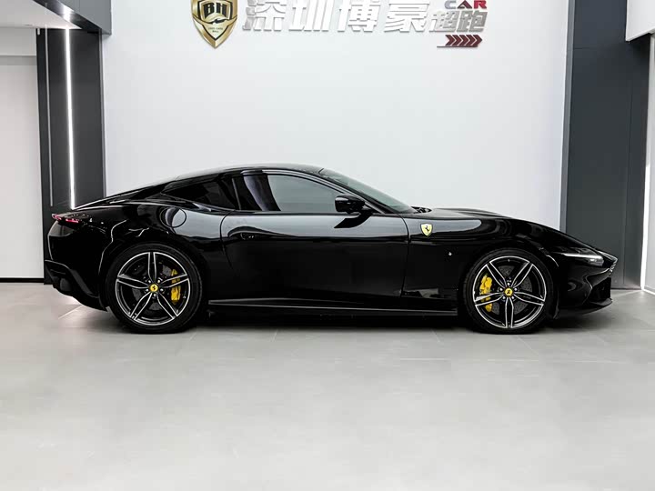 Фото 4 - Ferrari Roma