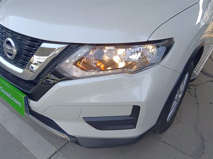 Фото 24 - Nissan X-Trail