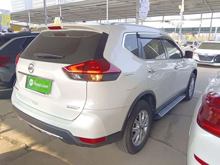 Фото 7 - Nissan X-Trail