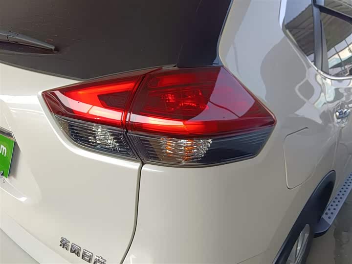 Фото 8 - Nissan X-Trail