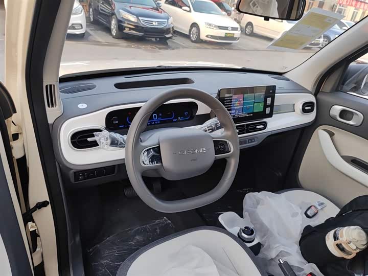 Фото 10 - Geely Galaxy Panda Mini