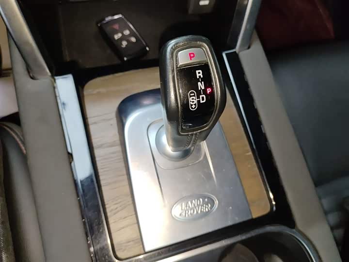 Фото 14 - Land Rover Discovery Sport