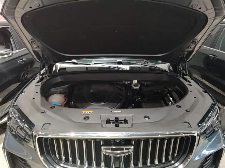 Фото 20 - Geely Monjaro