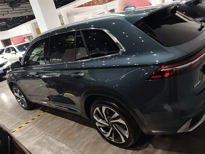 Фото 5 - Geely Monjaro