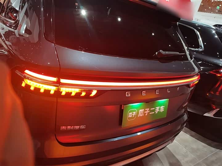 Фото 6 - Geely Monjaro