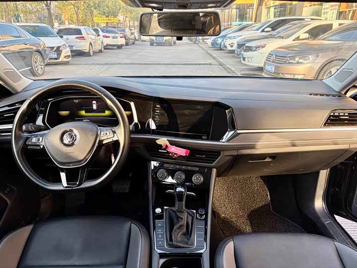 Фото 4 - Volkswagen Sagitar L