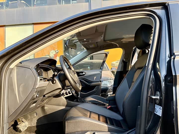 Фото 5 - Volkswagen Sagitar L