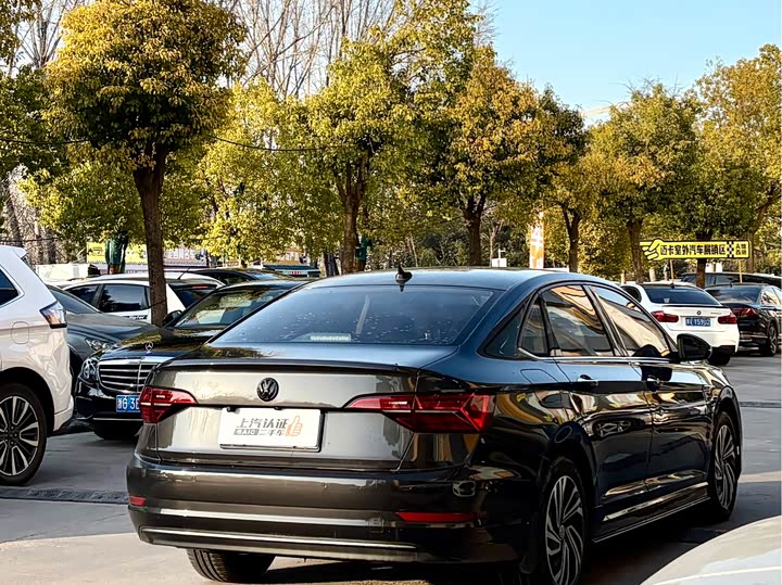 Фото 9 - Volkswagen Sagitar L