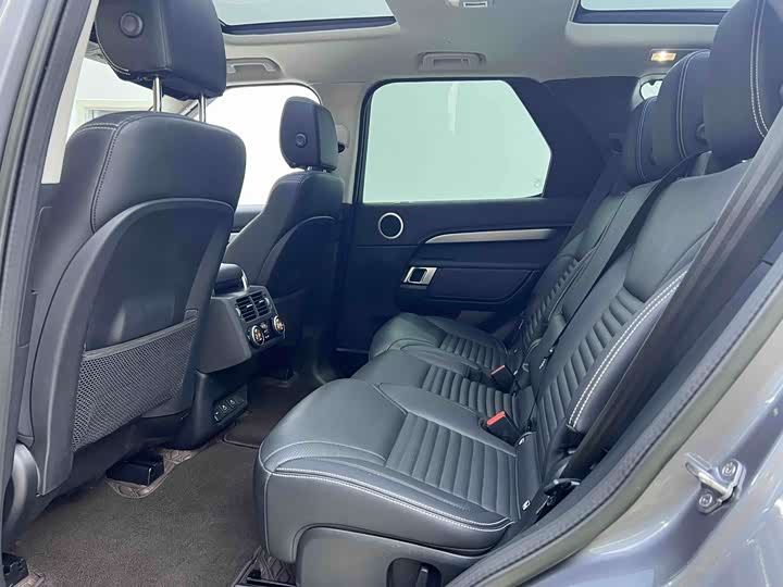 Фото 12 - Land Rover Discovery