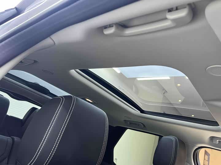 Фото 20 - Land Rover Discovery