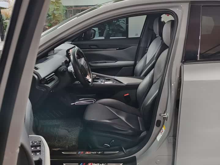 Фото 4 - Changan UNI-V