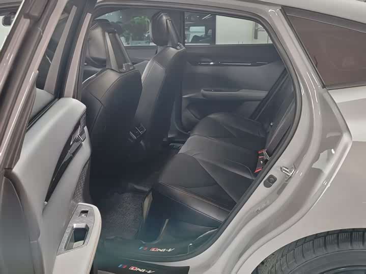 Фото 5 - Changan UNI-V