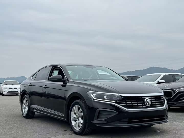 Фото 3 - Volkswagen Passat
