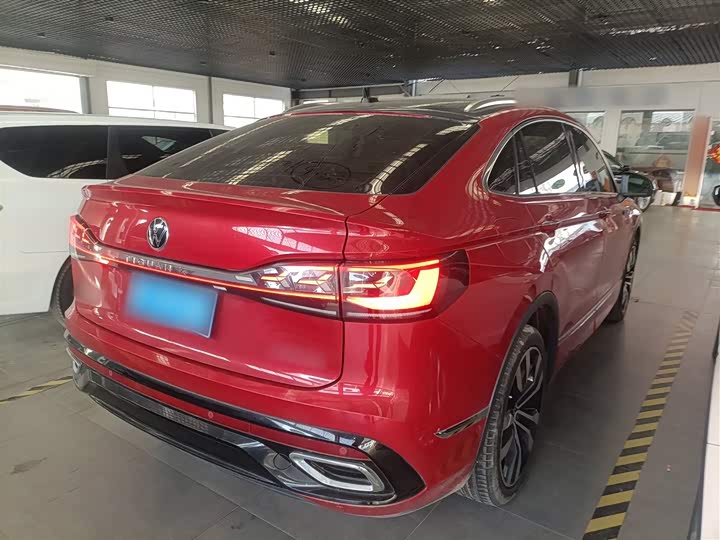 Фото 7 - Volkswagen Tiguan X