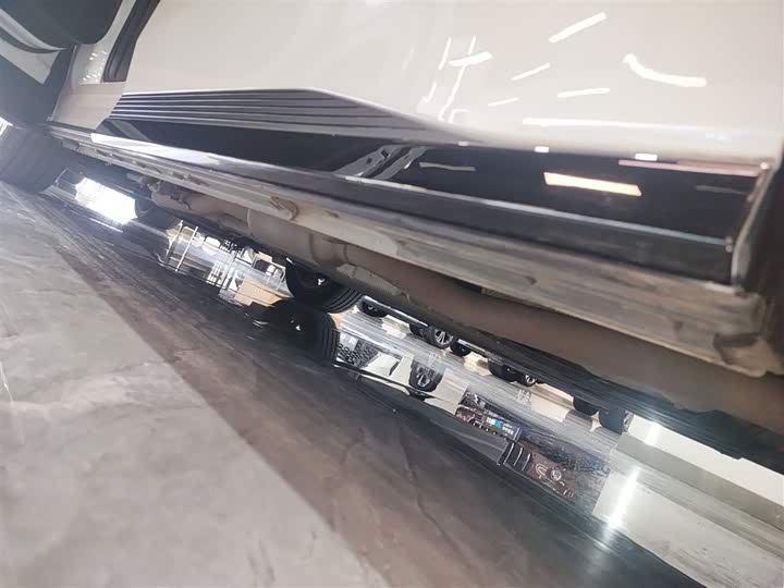 Фото 22 - GAC Trumpchi E9