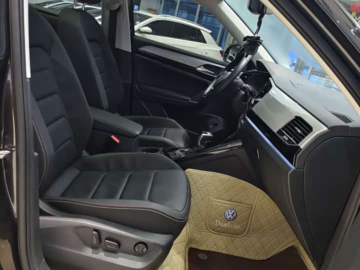 Фото 23 - Volkswagen Tayron