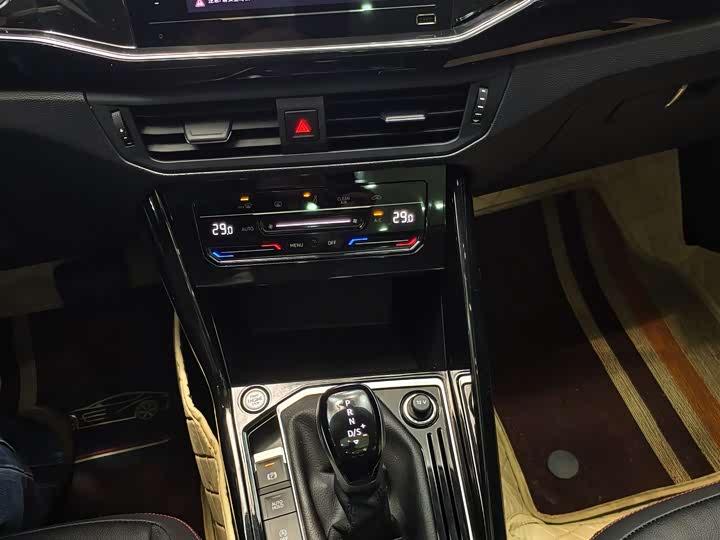 Фото 9 - Volkswagen Tayron