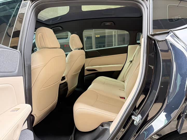 Фото 6 - XPeng G6