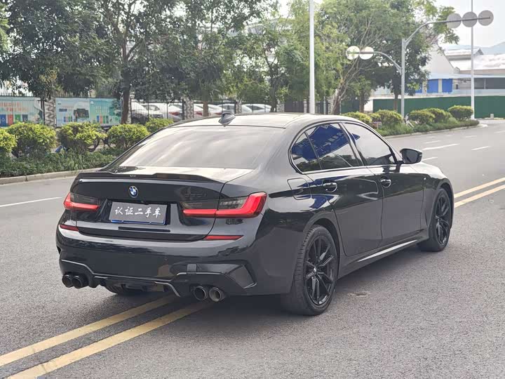 Фото 11 - BMW 3 Series