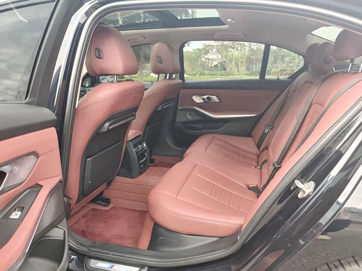 Фото 15 - BMW 3 Series