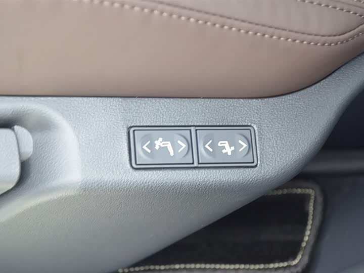 Фото 7 - Toyota Granvia