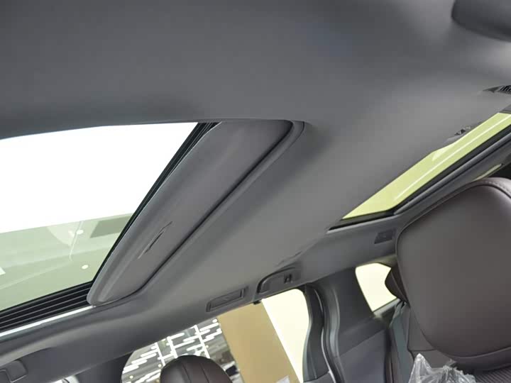 Фото 8 - Toyota Granvia