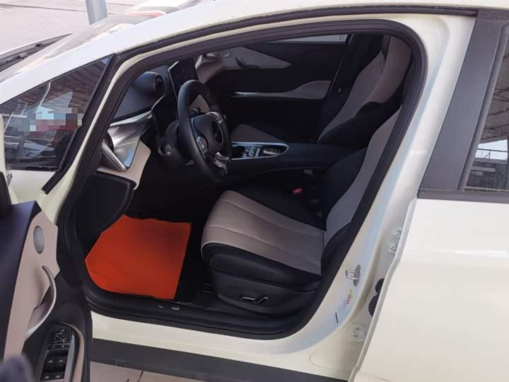 Фото 8 - BYD Dolphin