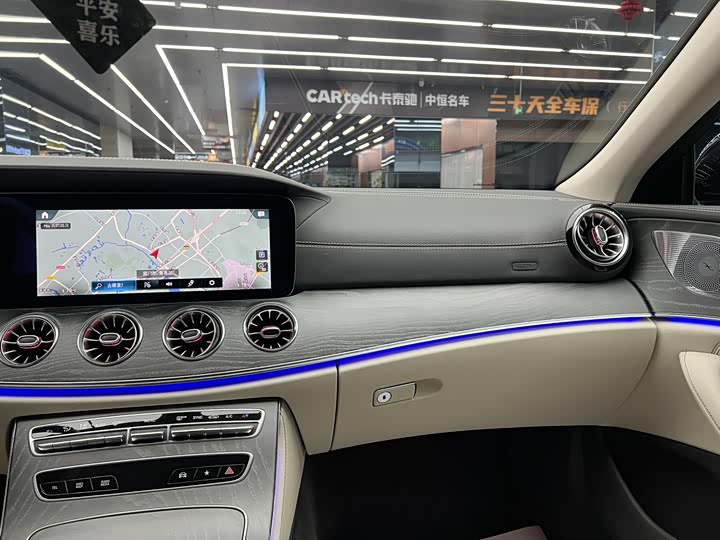 Фото 13 - Mercedes-Benz CLS-Class