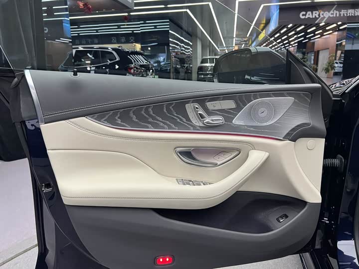 Фото 14 - Mercedes-Benz CLS-Class