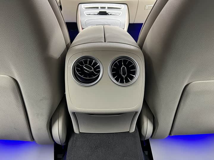 Фото 16 - Mercedes-Benz CLS-Class