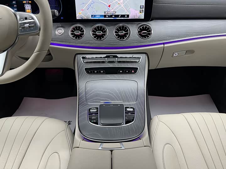 Фото 9 - Mercedes-Benz CLS-Class