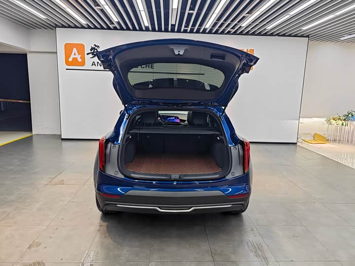 Фото 5 - Cadillac GT4