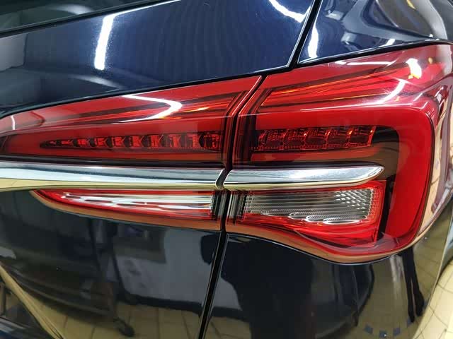 Фото 9 - Buick Envision Plus