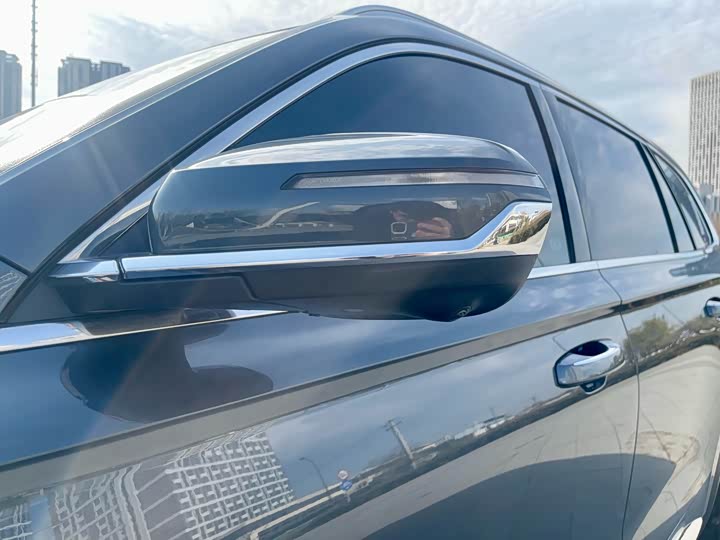 Фото 5 - Geely Monjaro