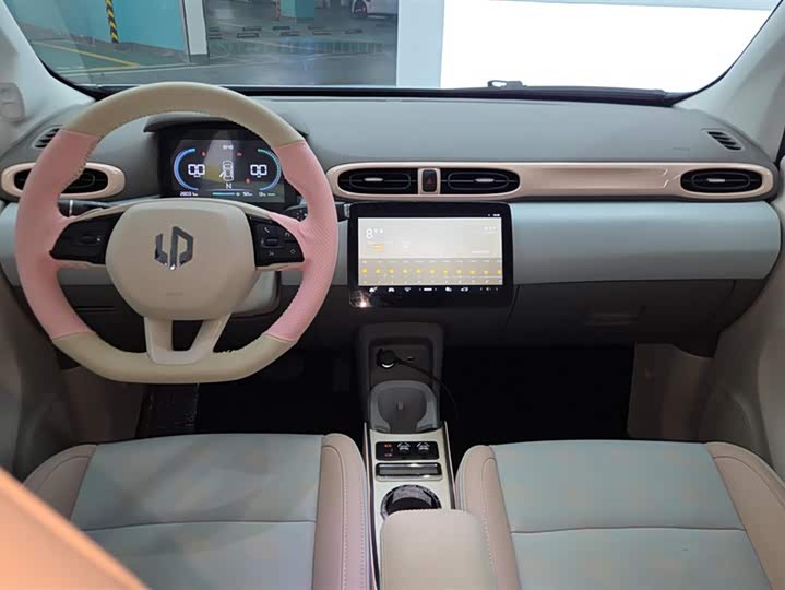 Фото 12 - Leapmotor T03