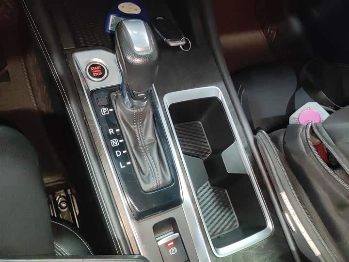 Фото 14 - Nissan Teana