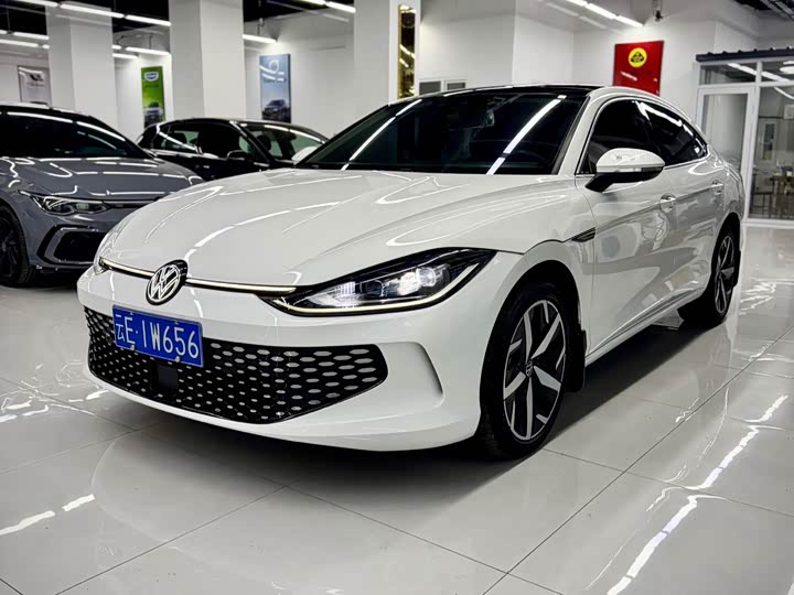 Фото 1 - Volkswagen Lamando L