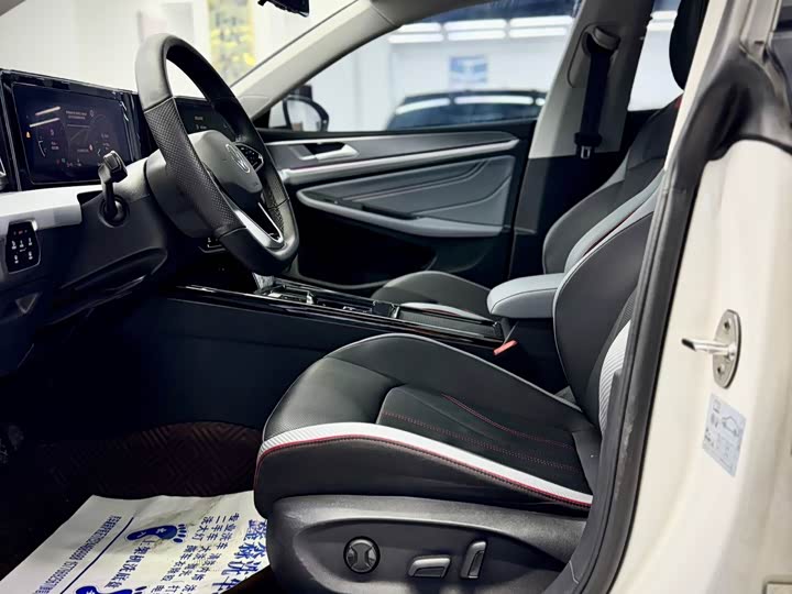 Фото 10 - Volkswagen Lamando L