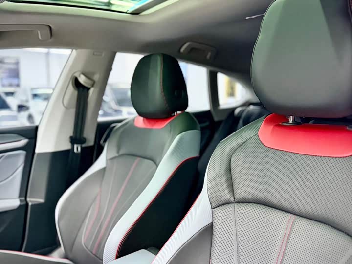 Фото 14 - Volkswagen Lamando L