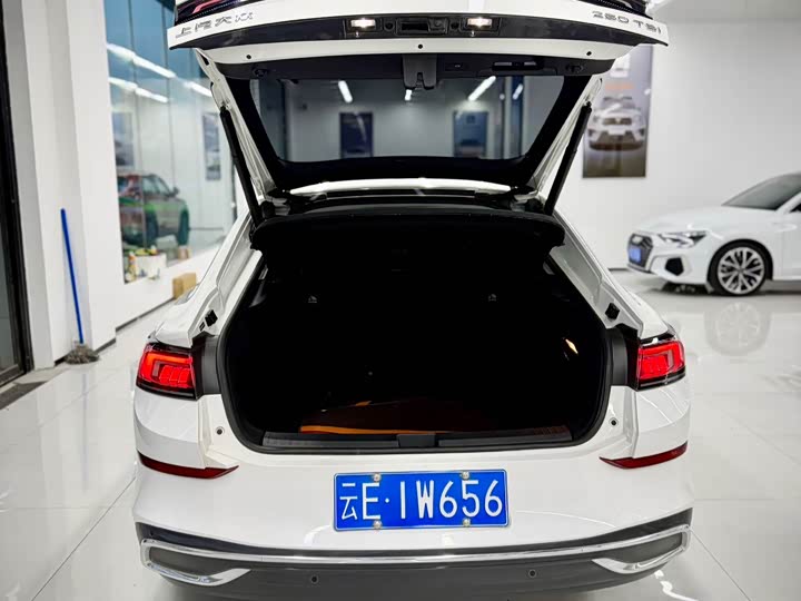 Фото 18 - Volkswagen Lamando L