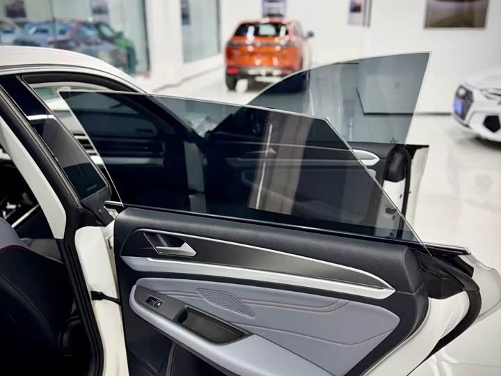 Фото 23 - Volkswagen Lamando L