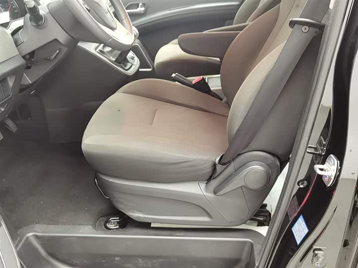 Фото 17 - JAC Refine M4