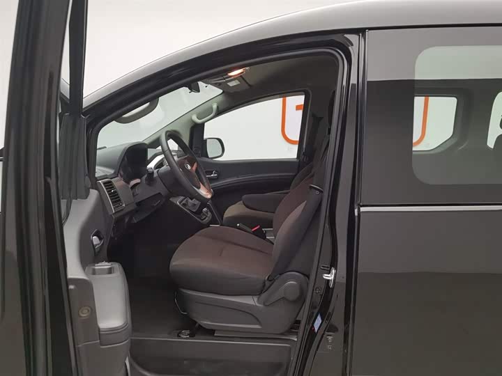 Фото 6 - JAC Refine M4