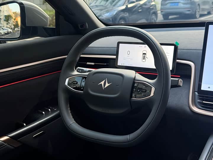 Фото 22 - Dongfeng Yipai eπ 008