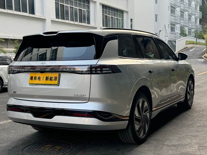 Фото 7 - Dongfeng Yipai eπ 008