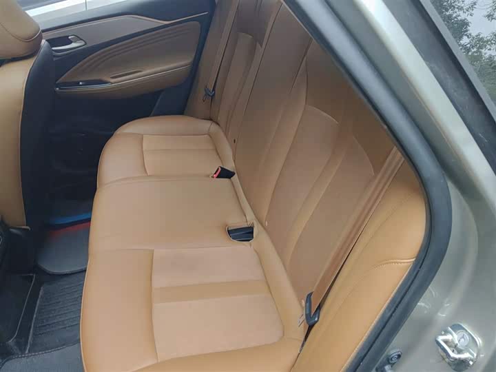 Фото 17 - GAC Aion S