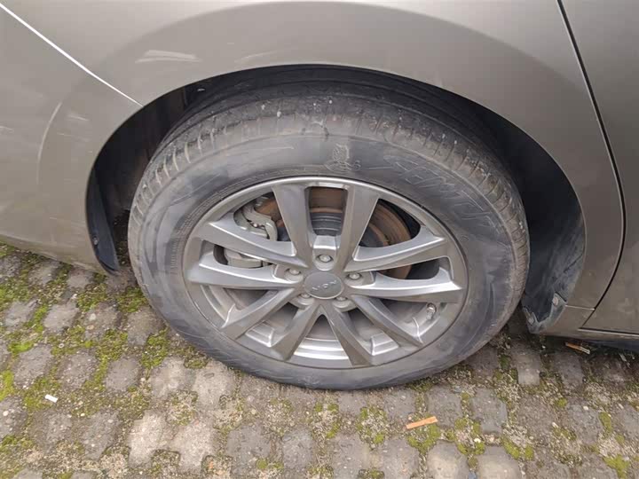 Фото 26 - GAC Aion S