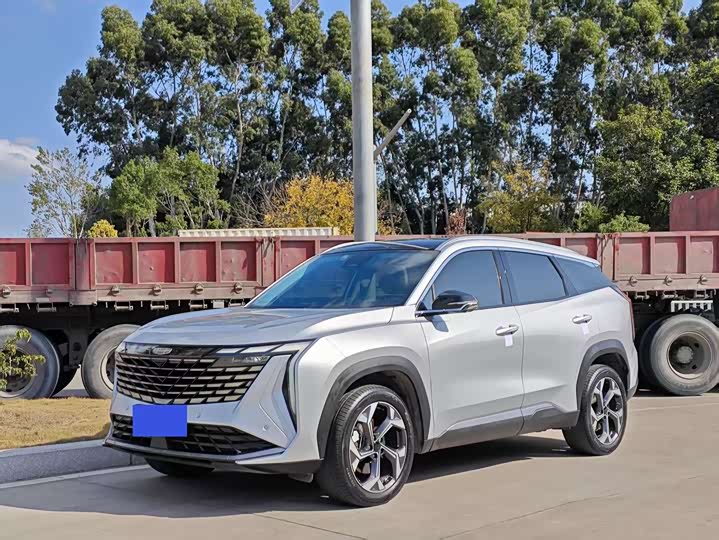 Фото 1 - Geely Atlas L